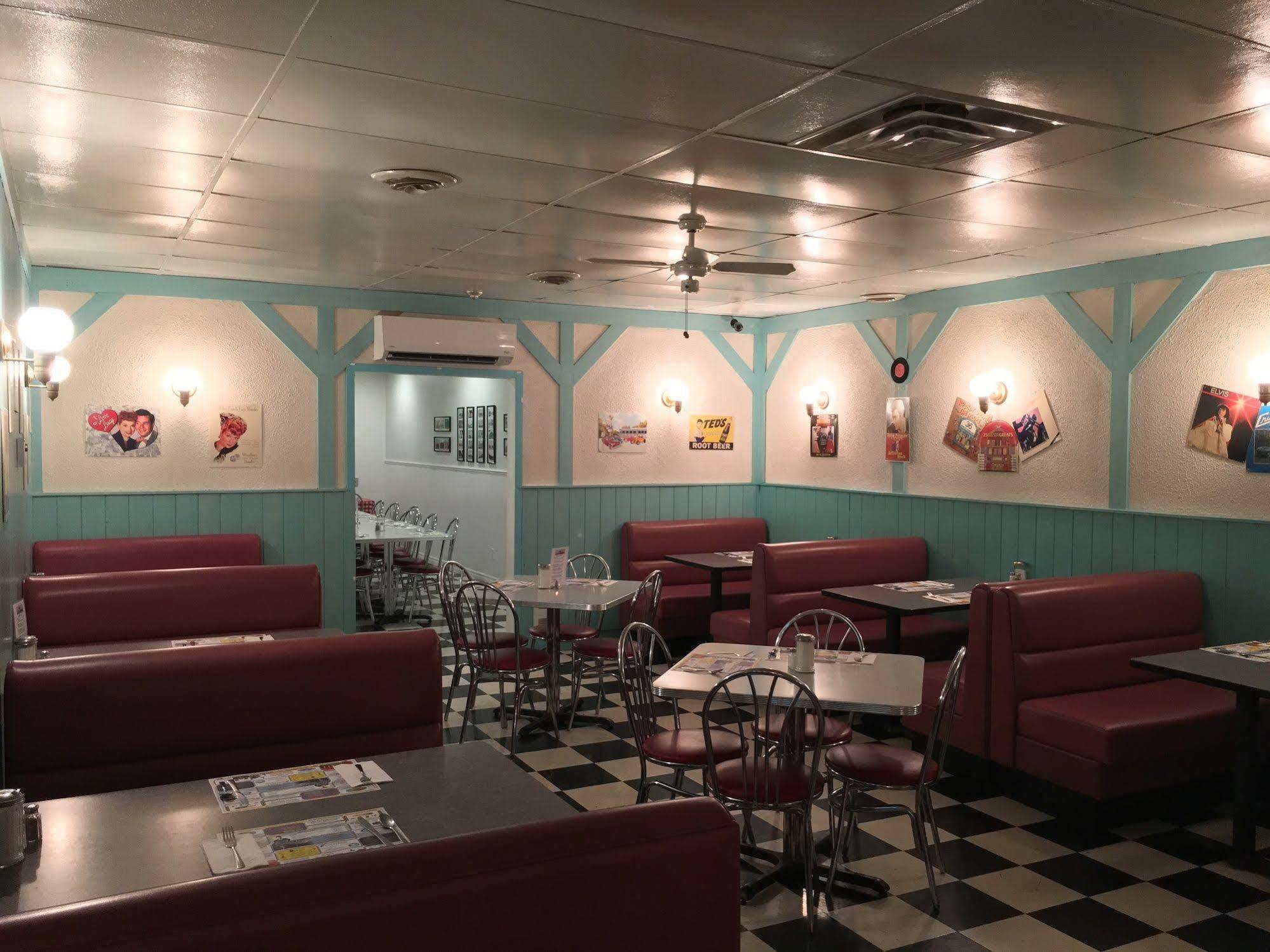 Fairway Inn Sussex Εξωτερικό φωτογραφία