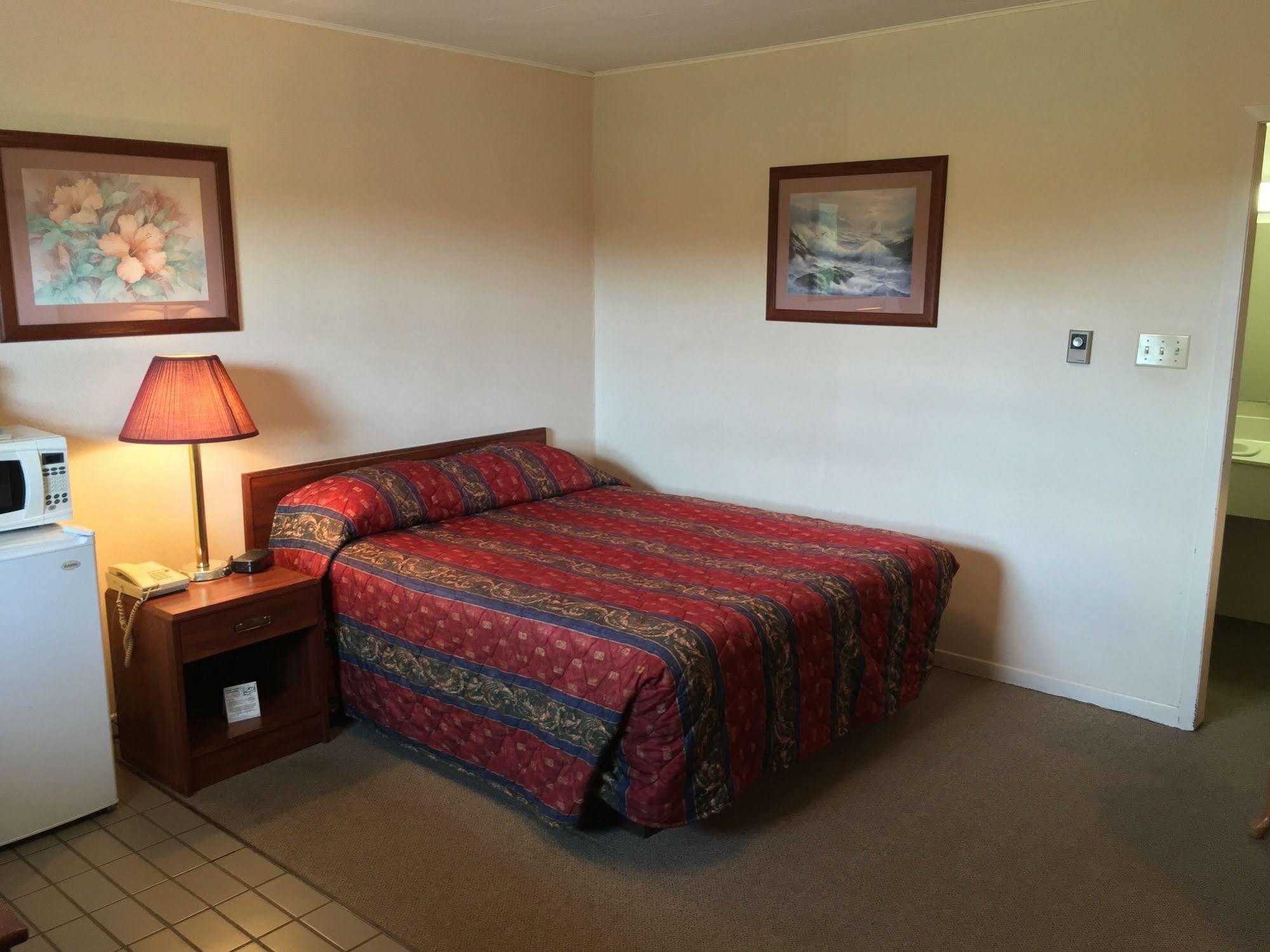 Fairway Inn Sussex Εξωτερικό φωτογραφία